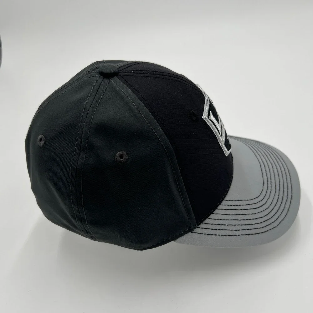 Adidas LA Kings NHL Structured‎ Flex Hat Black Grey SM/MD Baseball Cap